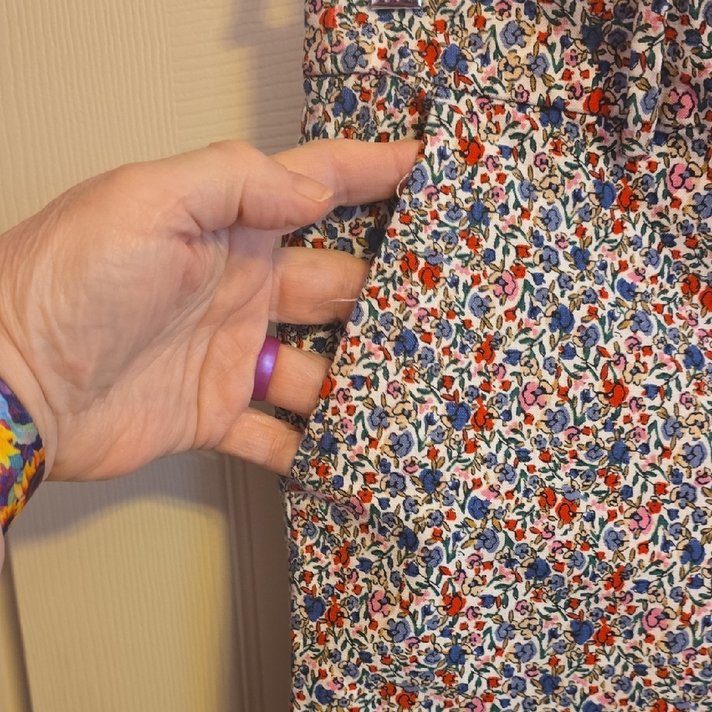 LOFT Multicolor Floral Patterned Garment - Picture 3 of 4